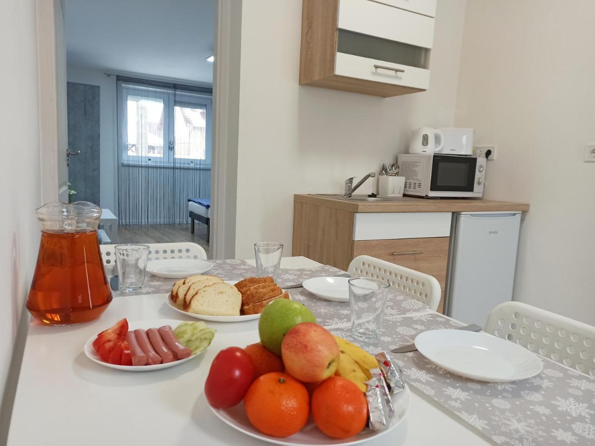 Grafit Apartmanok Hajdúnánás Esterno foto